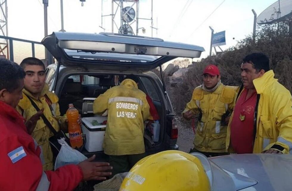 Incendio en el Cerro Arco: bomberos reclamaron y criticaron al Gobierno provincial