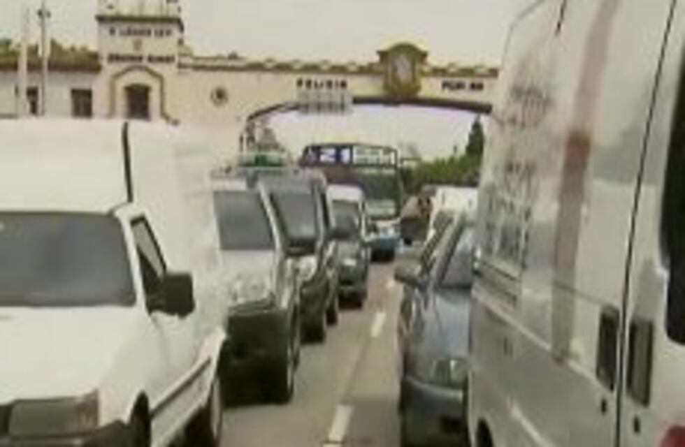 Vecinos cortaron por varias horas Puente La Noria, sentido Provincia