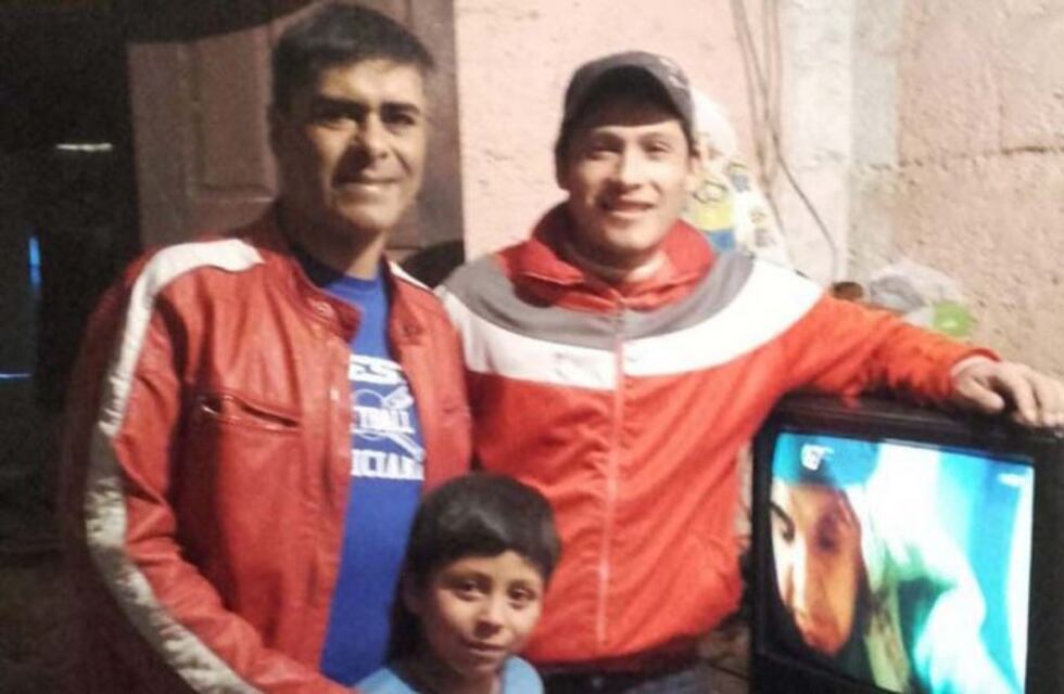 Usa sus conocimientos para ayudar a familias humildes