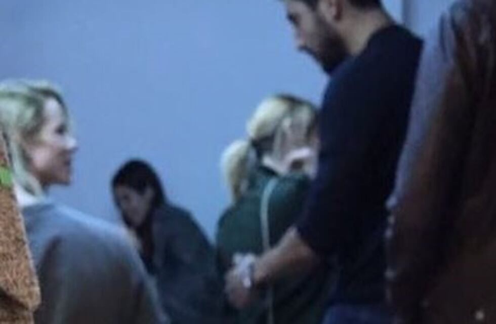 ¡In fraganti! La pareja mediática que fue sorprendida alentando a la Selección Argentina