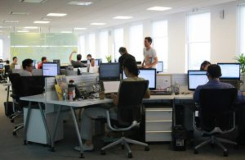 Un informe reveló que hay menos miedo a perder el empleo, pero menor confianza en hallar uno nuevo