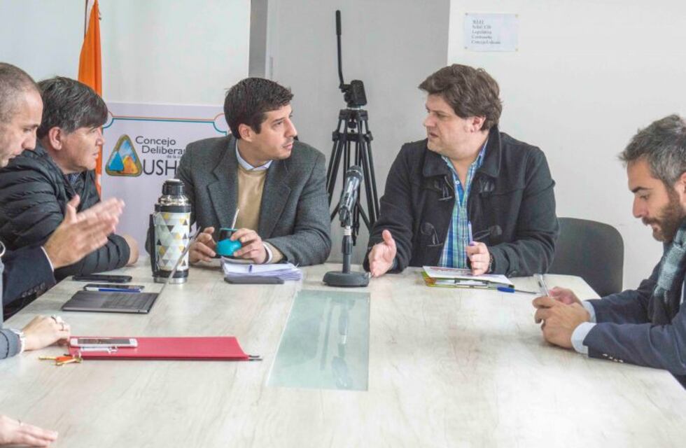 Los concejales Garramuño y Ayala solicitarán juicio político a Vuoto por irregularidades en obras públicas