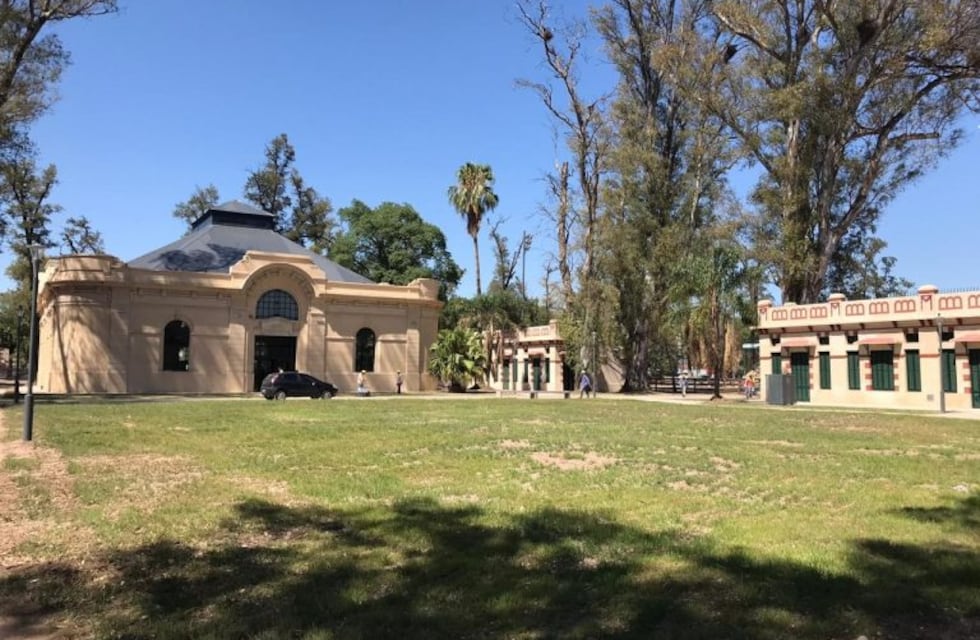 Coronavirus: tras el positivo en la ex Rural hubo personas que escaparon del refugio para evitar el aislamiento