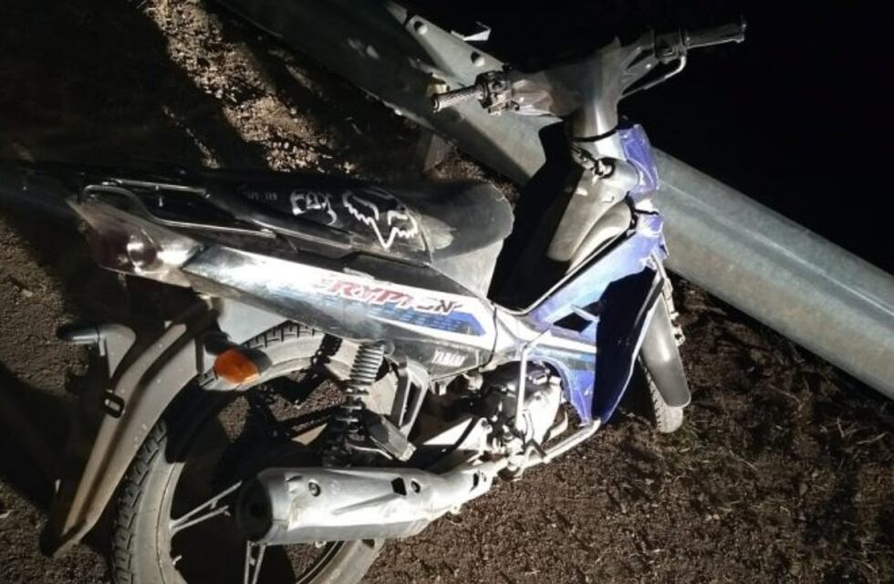 Muere un nene de 13 años tras estrellarse con su moto