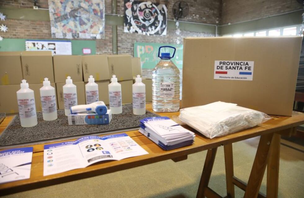 Vuelta a clases: la Provincia prepara reparto de elementos sanitarios para escuelas