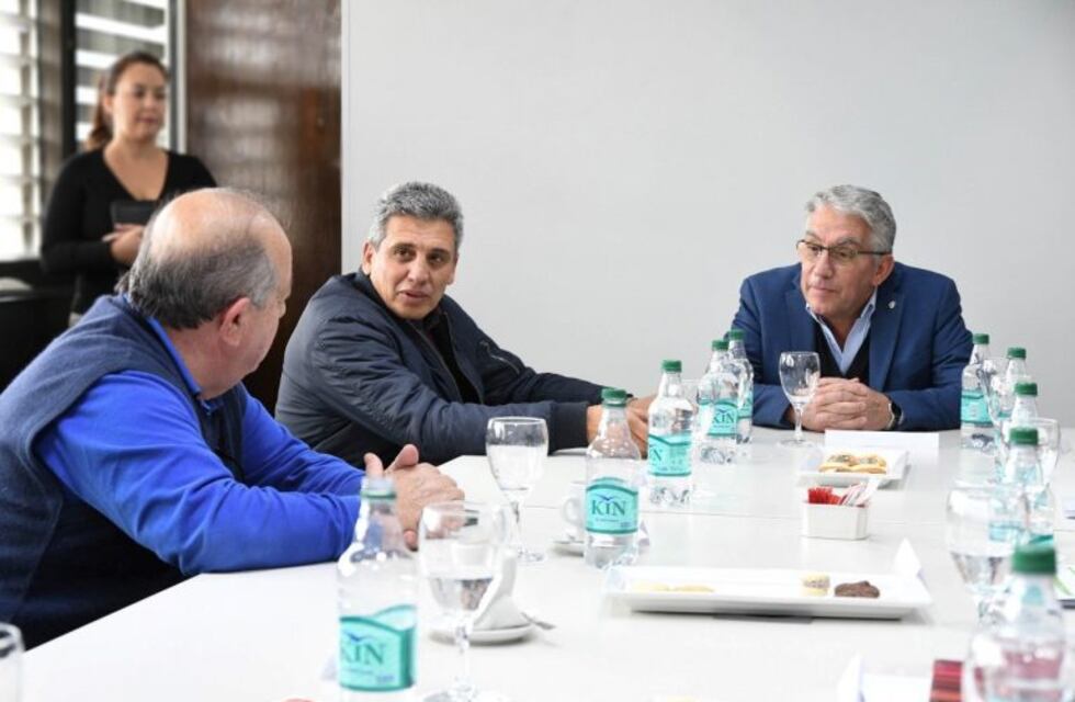 Se firmó convenio entre Clemic y EPEC por ampliación de red eléctrica