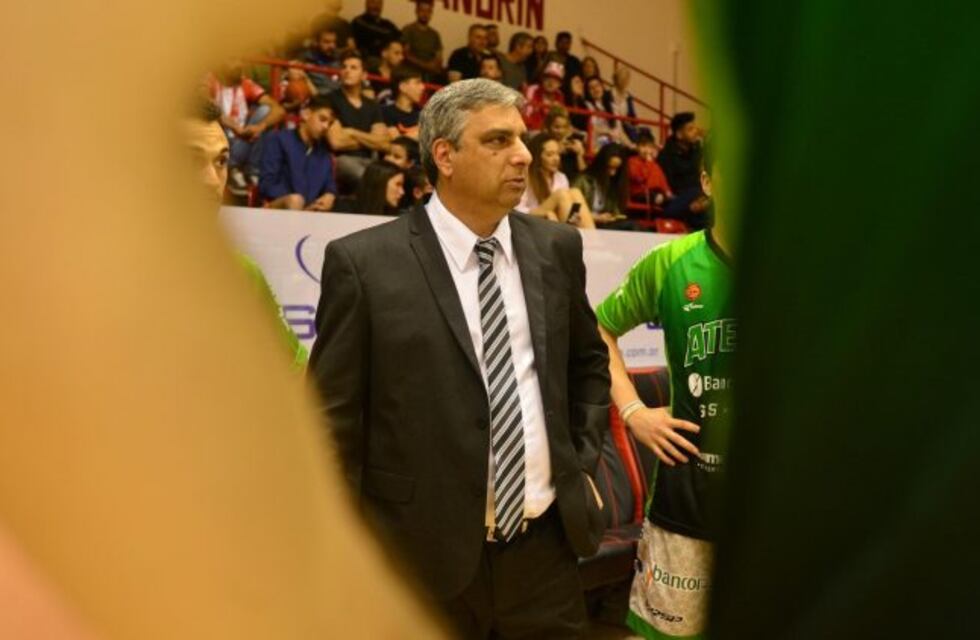 Falleció por coronavirus Osvaldo Arduh, el entrenador de Atenas