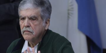 DYN41, BUENOS AIRES 07/06/16, LA COMISIu00d3N DE ASUNTOS CONSTITUCIONALES DE DIPUTADOS DE LA NACIu00d3N, REALIZA EL TRATAMIENTO DE PROYECTOS DE RESOLUCIu00d3N SOBRE LA AUTORIZACIu00d3N A LA JUSTICIA A REALIZAR UN ALLANAMIENTO AL DOMICILIO Y A OFICINAS DEL DIPUTADO Y EXMI