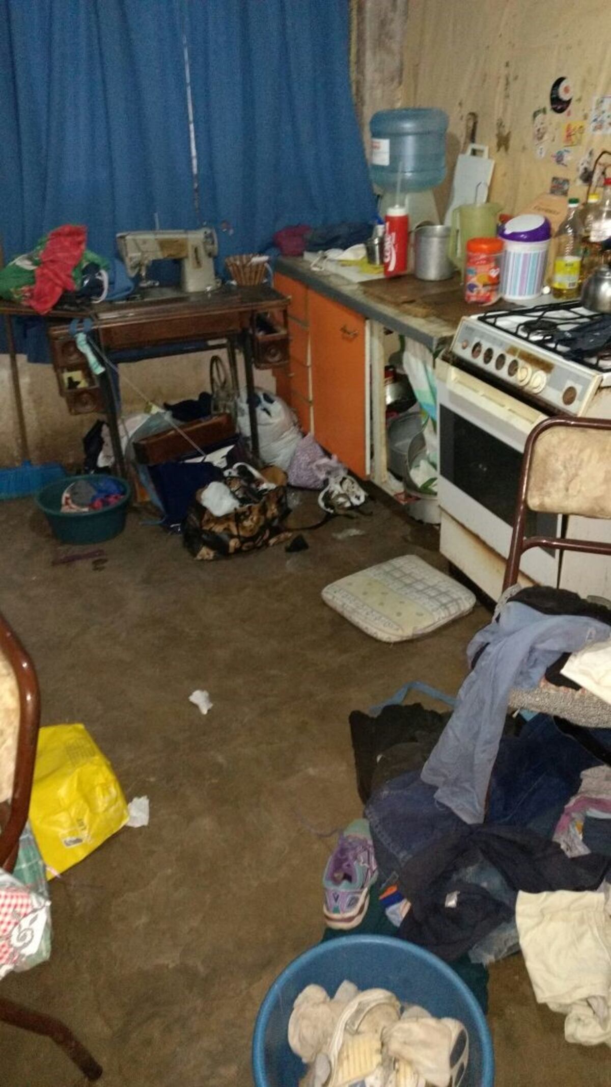 A su abuela la mataron hace un mes y ahora denuncia que le desvalijaron la casa.