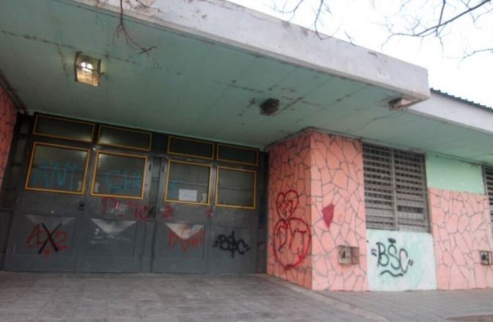 Un docente neuquino fue acusado de abusar sexualmente de cuatro alumnas