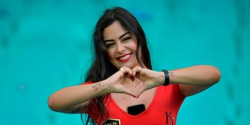 Antes y después: qué fue de la vida de Larissa Riquelme, la novia del mundial. (Foto: Raúl Arboleda/AFP)