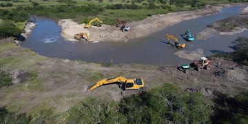 Obras en el Arroyo Barrancas en Corrientes\u002E