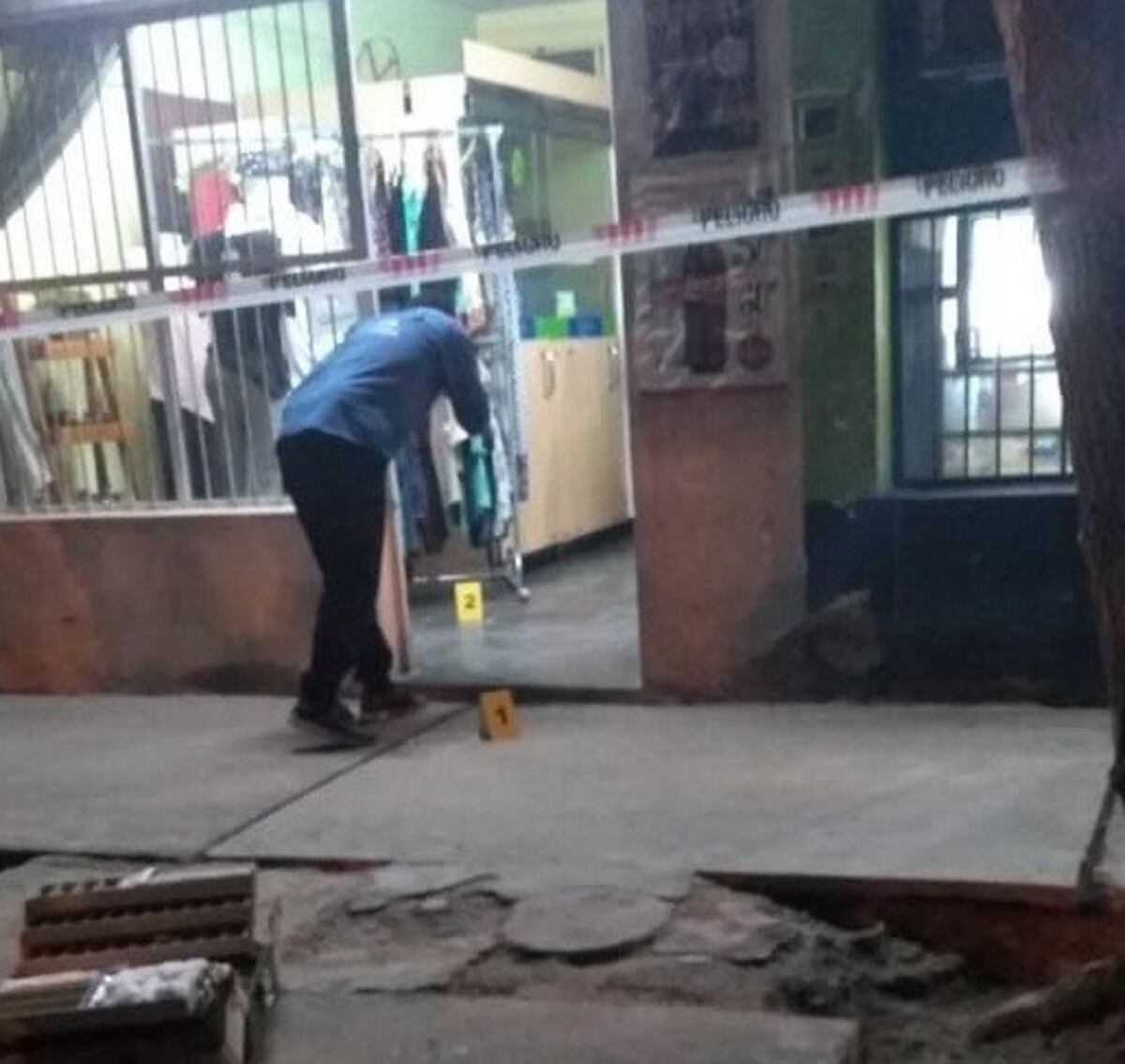 Robo en un maxikiosco\u002E