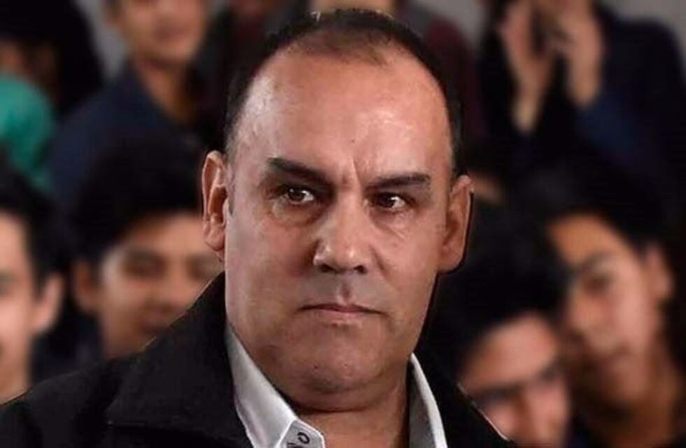 De policía, a delincuente,  condenado, docente, despedido y ahora la Justicia lo reconoce