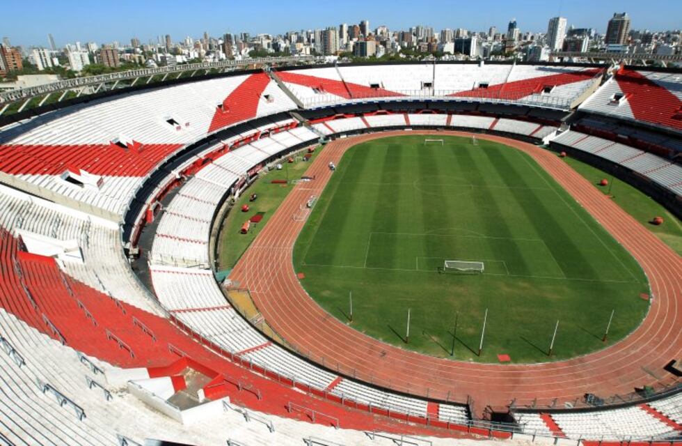 Allanaron el estadio de River por la investigación de los carnets truchos