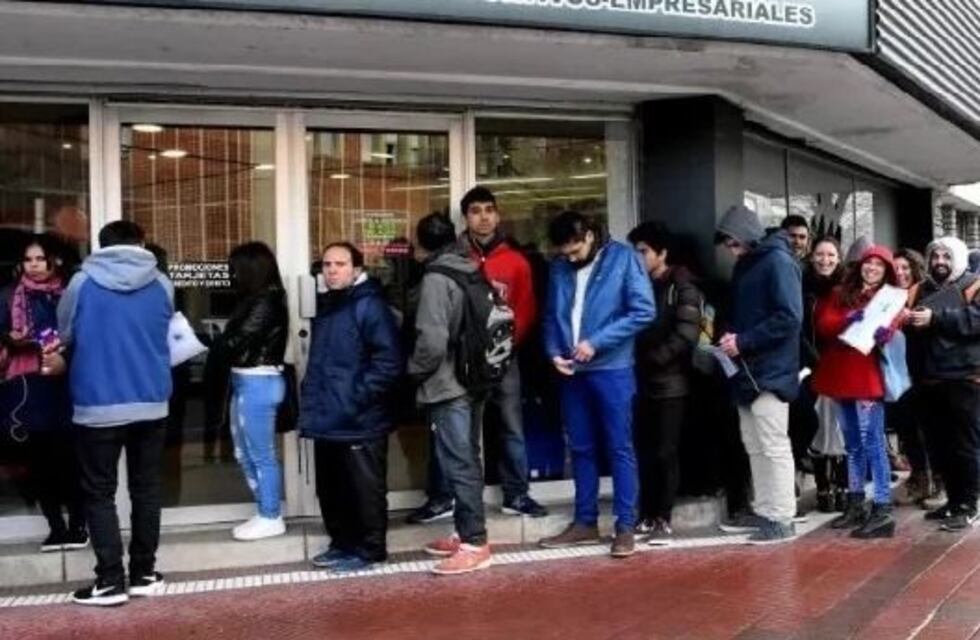 Economistas advierten que el pico de desempleo aún no llegó