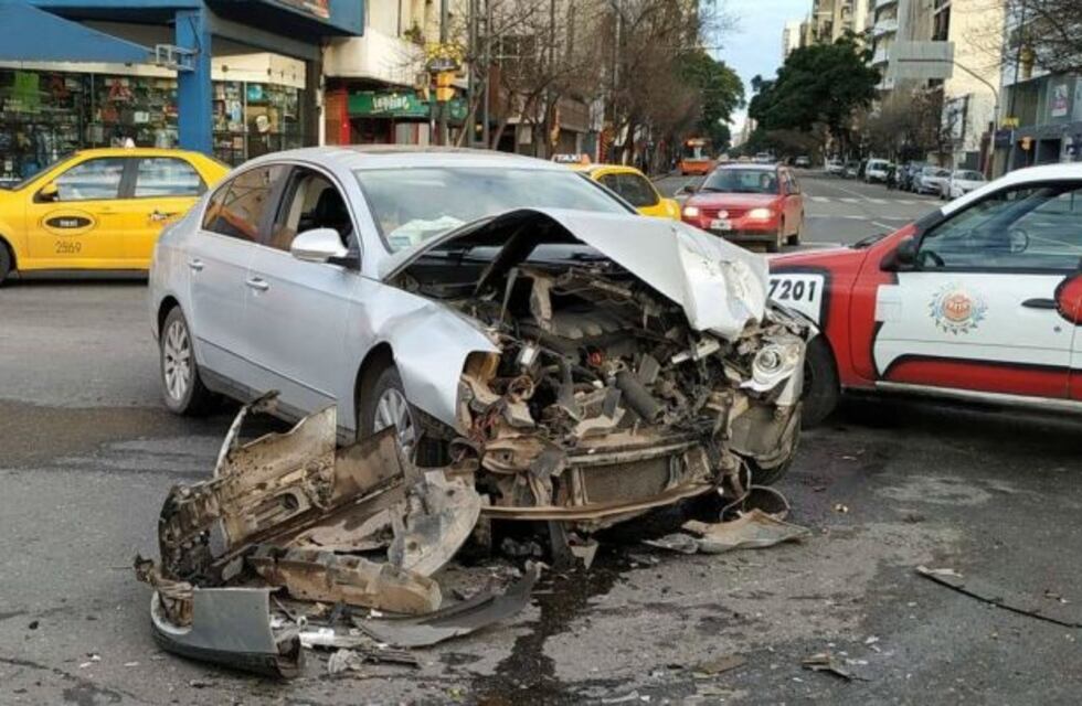 Un herido tras un fuerte choque en el Centro de Córdoba