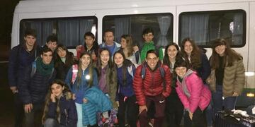 Atletas de Lobería rumbo a Ushuaia