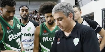 Osvaldo Arduh, entrenador de Atenas (Foto: atenas\u002Ecom\u002Ear)