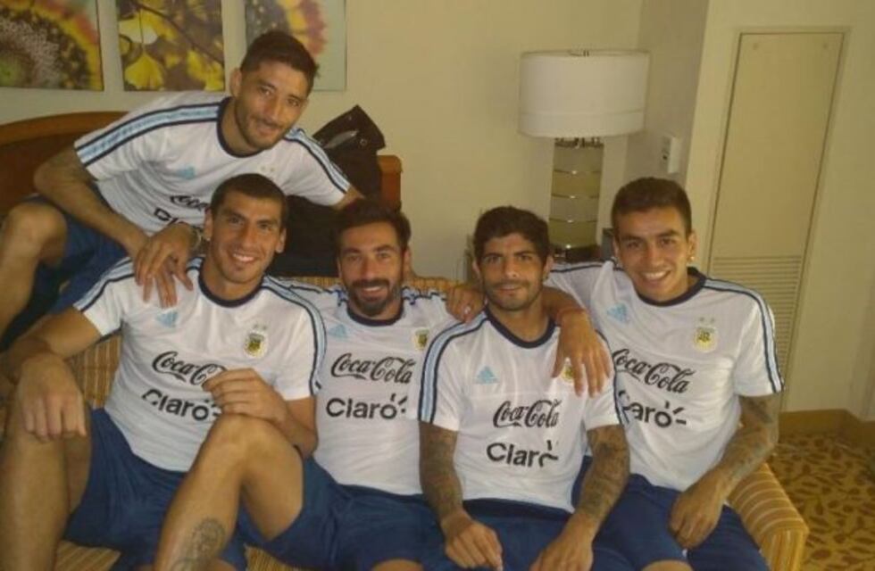 Un desafío solidario de Selección: Lavezzi aceptó el reto de Guzmán para ayudar a un hospital