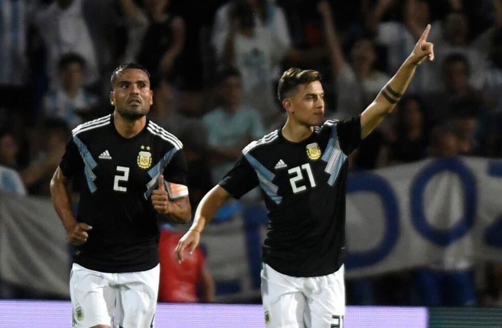 Paulo Dybala se sacó la mufa y convirtió su primer gol en la Selección Argentina
