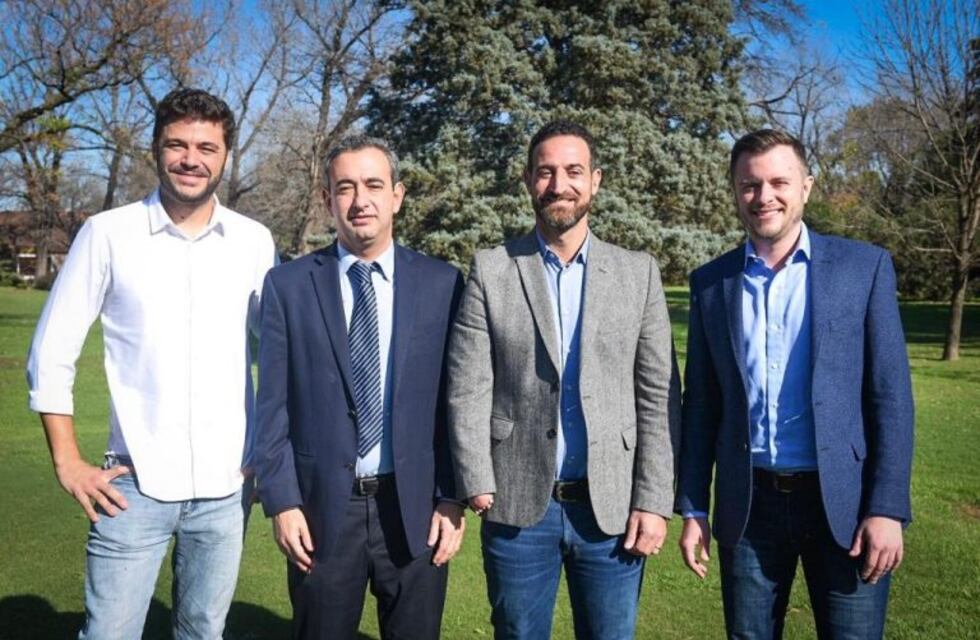 En familia y en redes: la previa del debate para intendente de Rosario