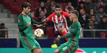 El Atlético Madrid de Simeone le gana 1-0 al Lokomotiv ruso por la Europa League\u002E Foto: REUTER\u002E