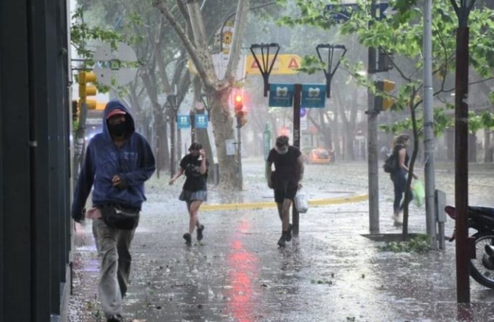 Las Heras se declaró en estado de emergencia sanitaria y habitacional por el temporal