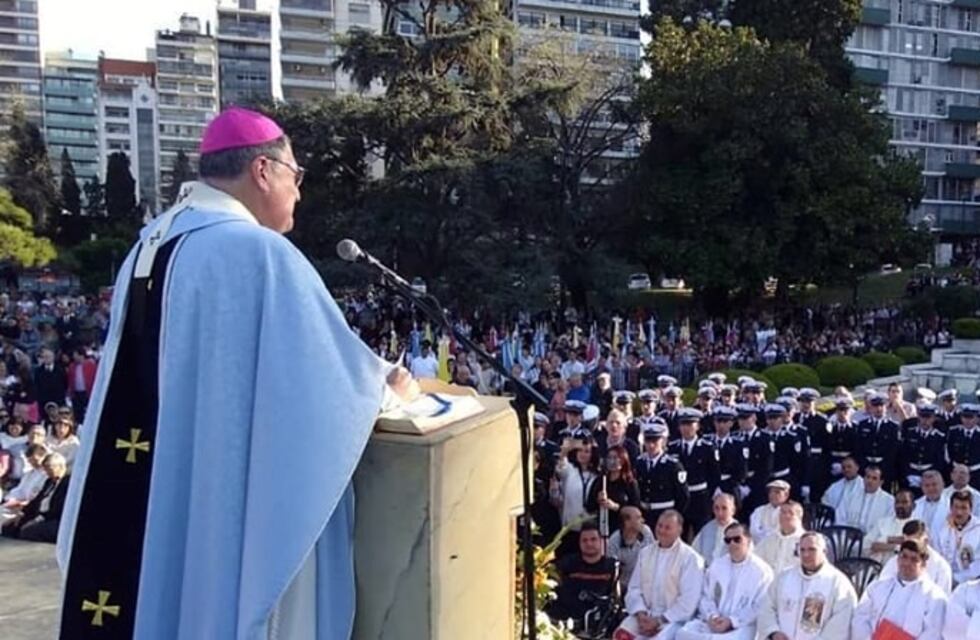 El arzobispo de Rosario lamentó la falta de "equidad social y trabajo digno"