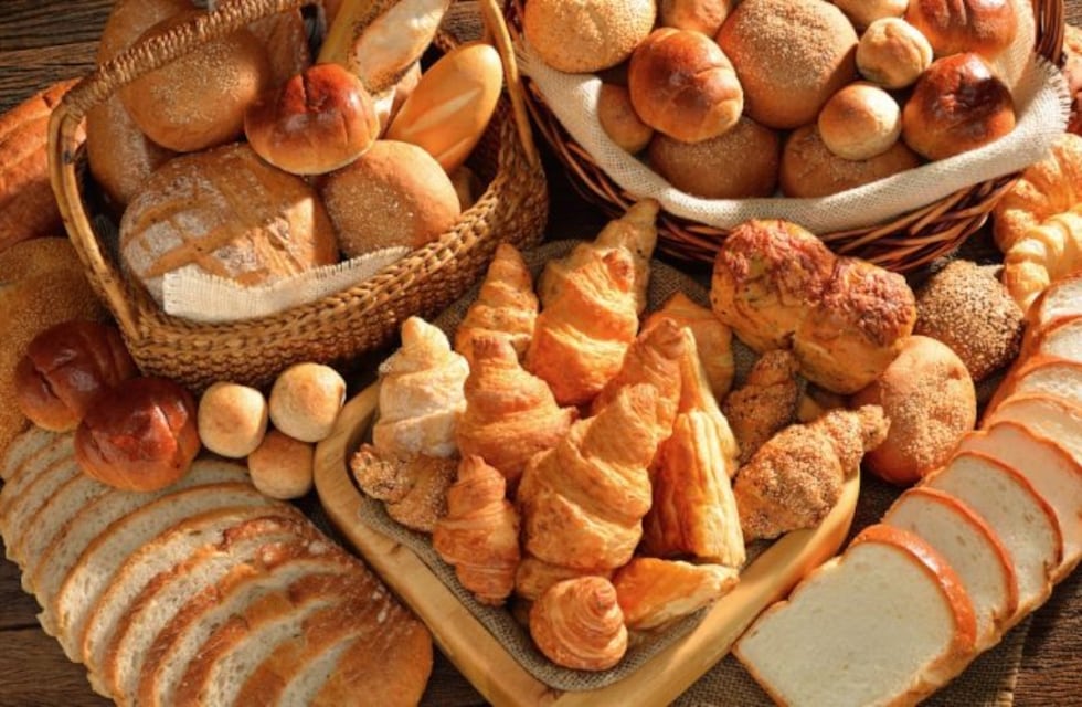 Aumento la harina y el pan llegaría 55 pesos el kilo