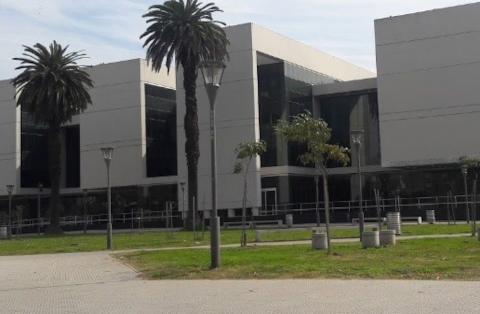 Seguirá detenida la mujer acusada de matar a puñaladas a su pareja