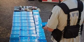 Intentaron contrabandear $1 millón en celulares en un camión de procedencia chilena\u002E