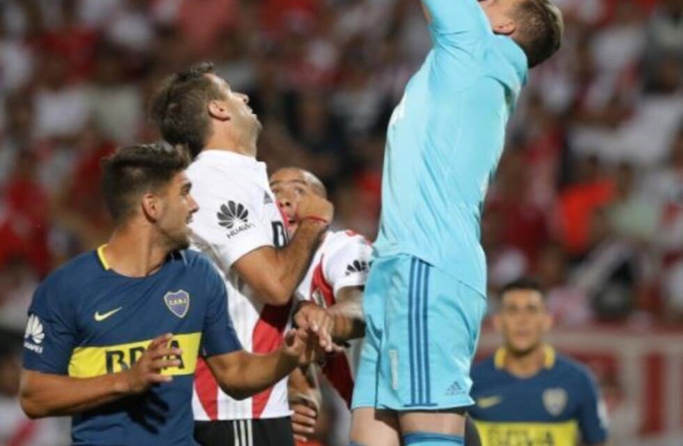 Las espectaculares atajadas de Franco Armani, la figura del Superclásico