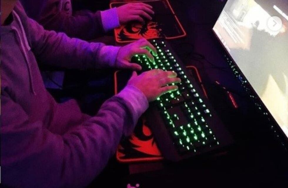 Equipo chaqueño de E-Sports llega a top 8 a nivel Nacional.