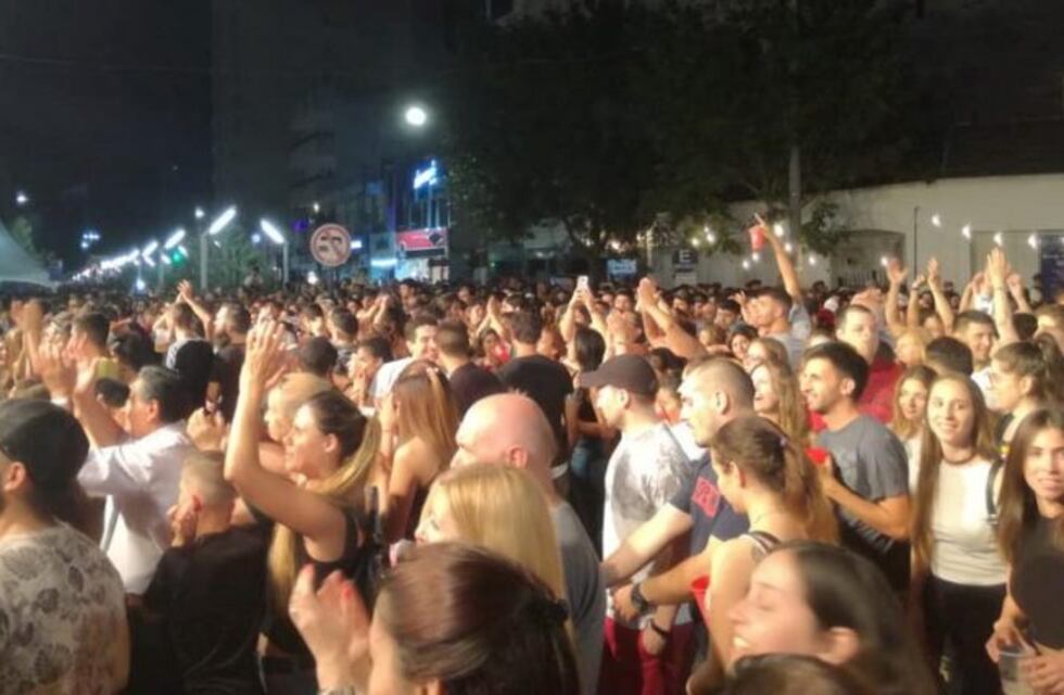 Mas de cinco mil personas en la última jornada del Festival de Calles en Santa Rosa