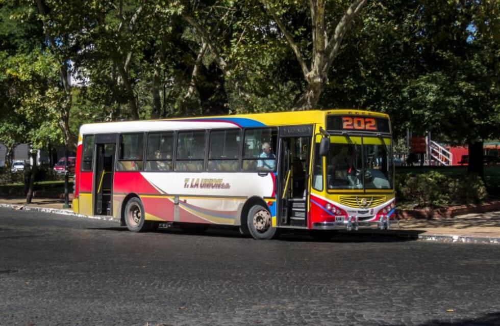 Línea 202: luego de los casos positivos de coronavirus, este martes reanuda su servicio