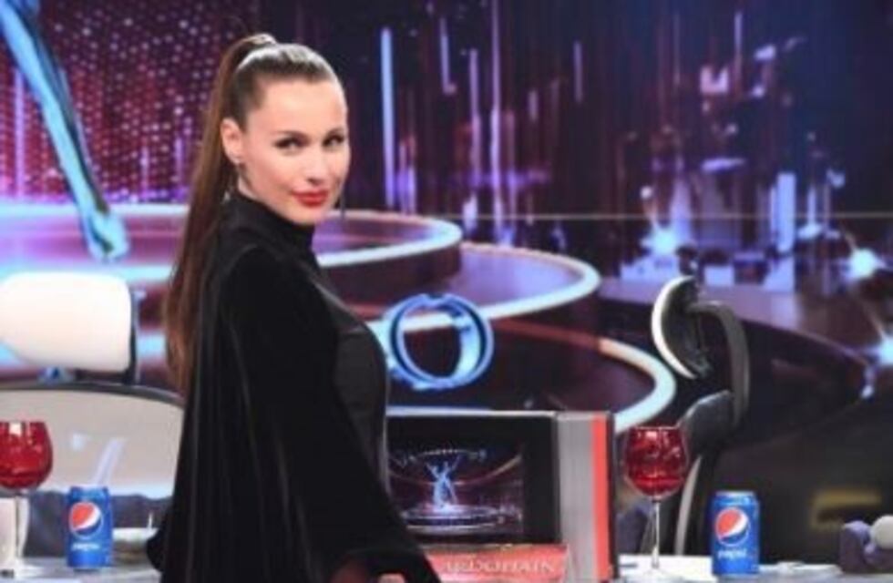 ¡Qué diosa! Pampita sorprendió a todos con su espectacular y sexy look