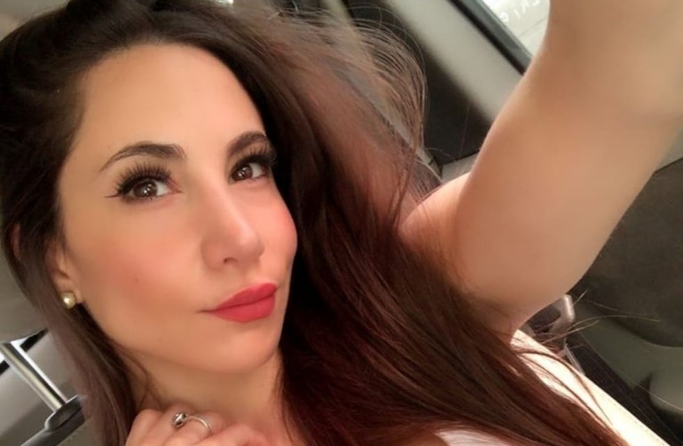 Magui Bravi se probó sexys bikinis de colores y sus seguidores votaron el mejor diseño