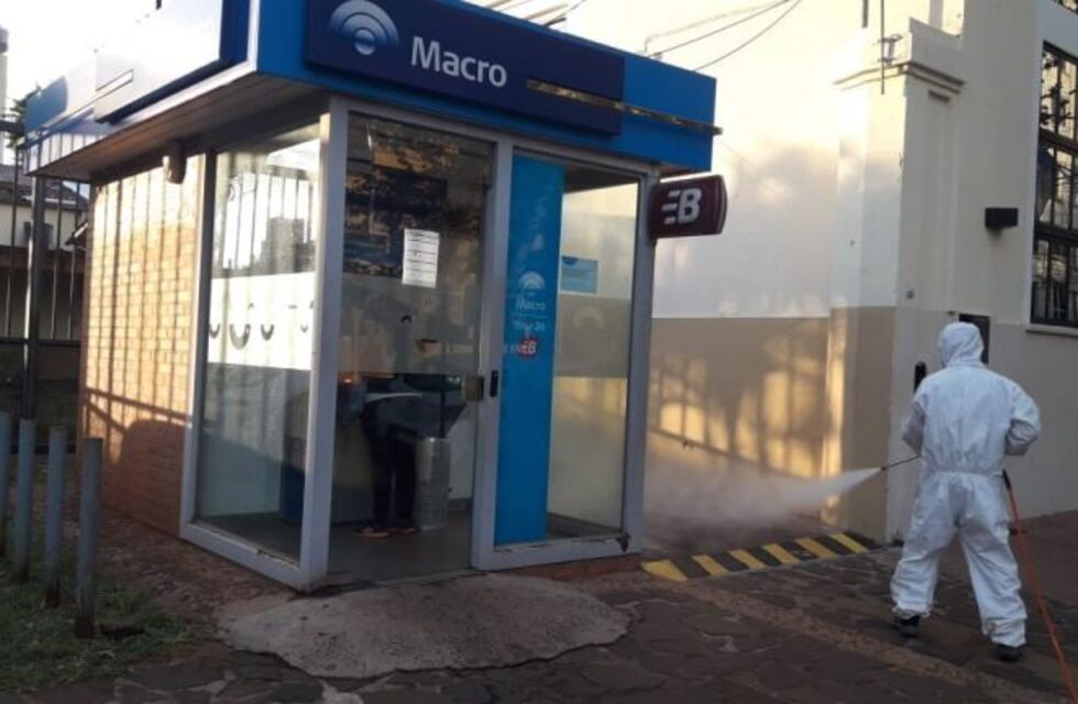 Desinfectaron el microcentro de Posadas y otras zonas donde hubo mayor afluencia de personas