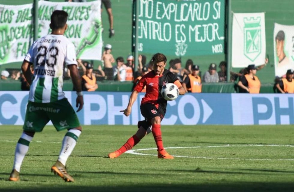 Newell's terminó con un futbolista más pero no pudo evitar la caída ante Banfield