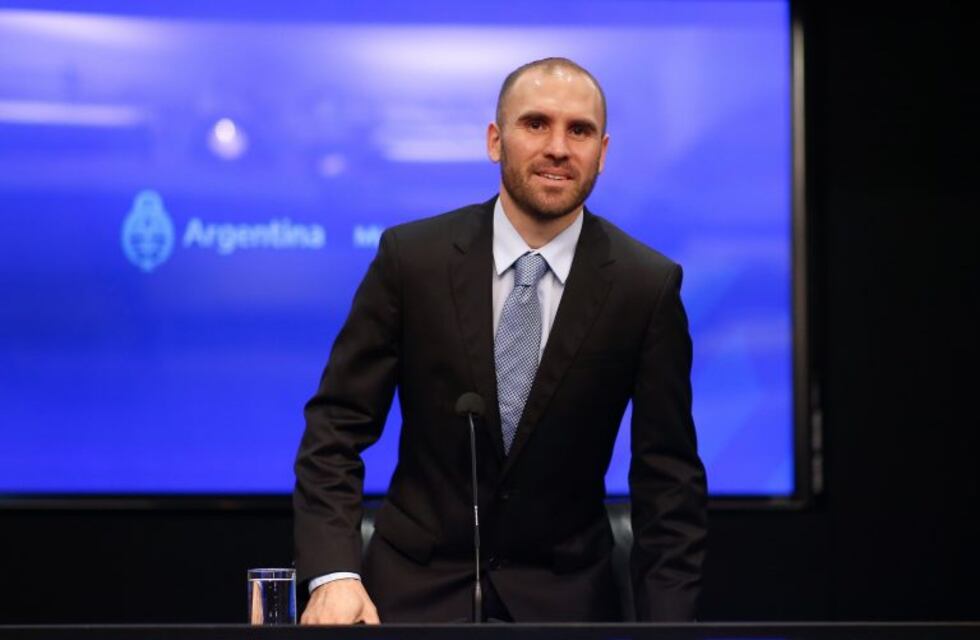 Martín Guzmán negocia una oferta de deuda alineada con el Fondo