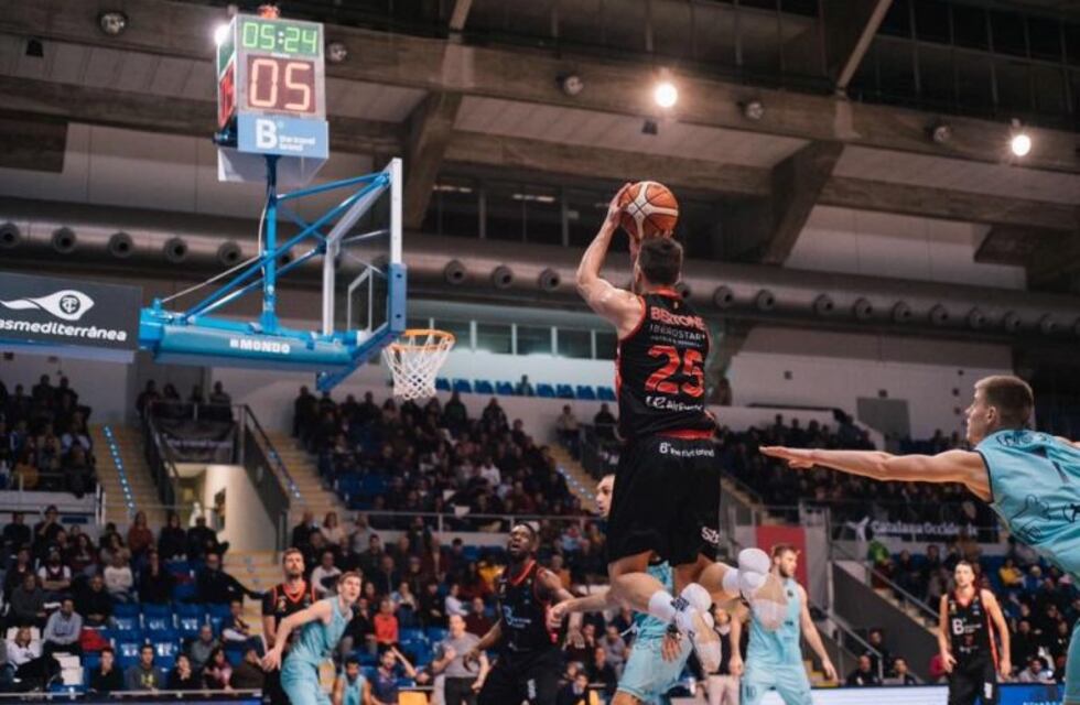 Pablo Bertone jugará en el básquet de Islandia