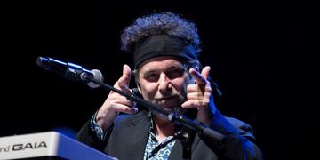 FOTODELDÍA - CH01\u002E SANTIAGO (CHILE), 10/10/2019\u002E- El cantante argentino Andrés Calamaro se presenta este jueves para presentar su disco \