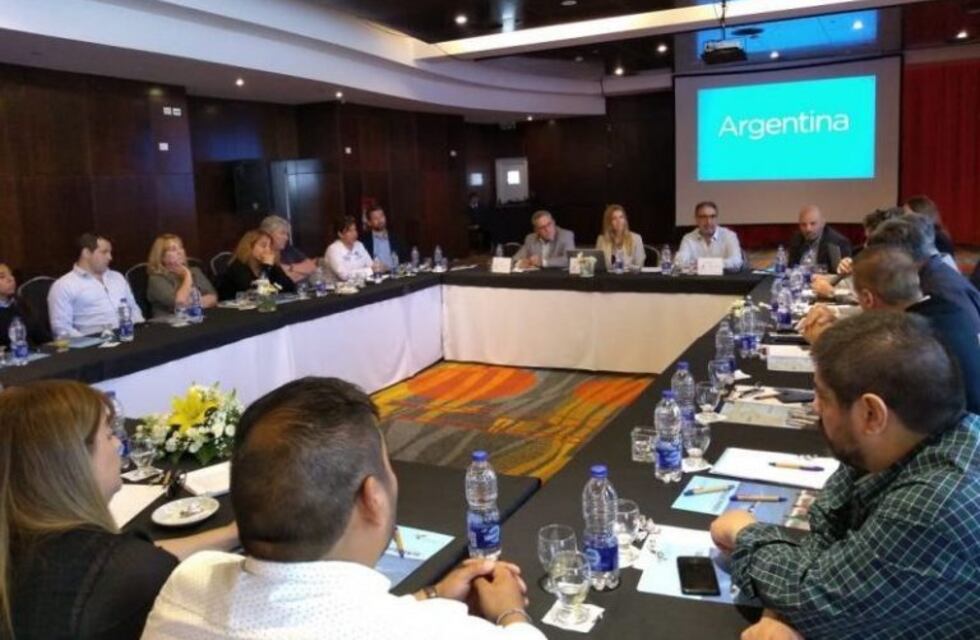 Reunión de entes mixtos de turismo en Puerto Madryn