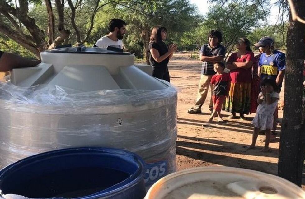 Emergencia en el Norte: entregan tanques para agua potable a comunidades de Mosconi
