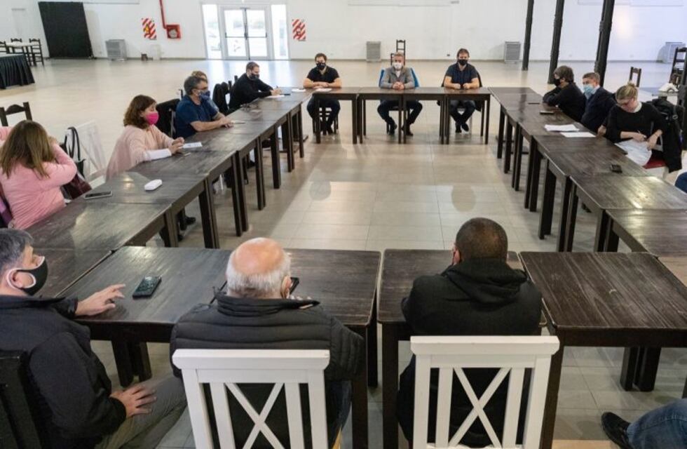 El comité de emergencia  evalúa la situación tras los últimos casos positivos