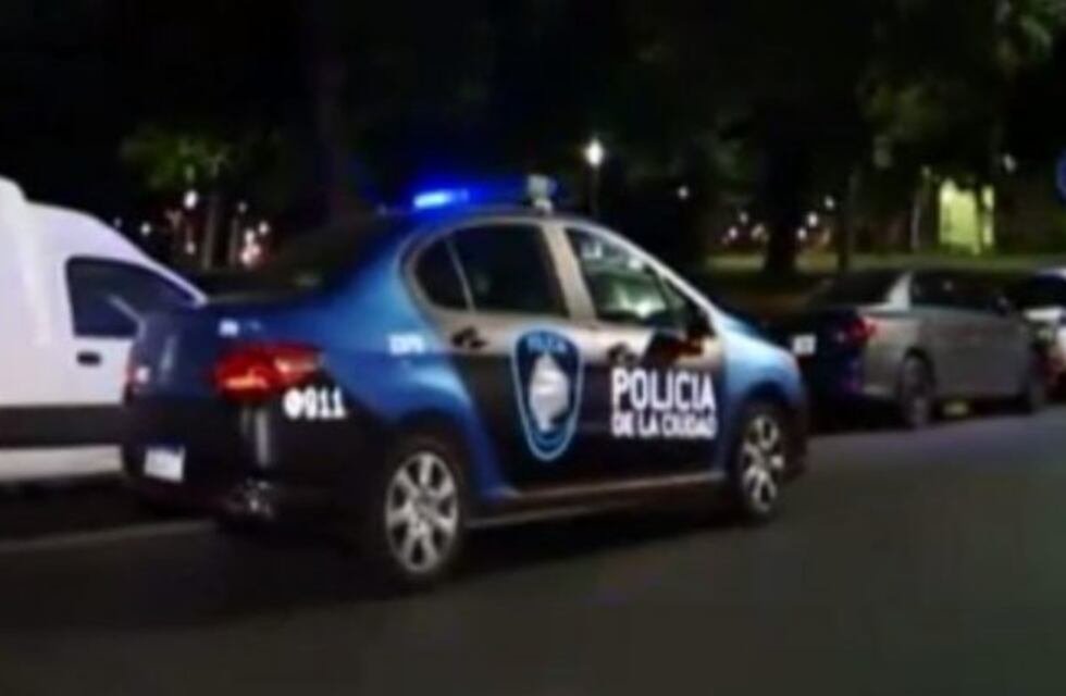 Hallaron a una mujer ahorcada en Parque Chacabuco