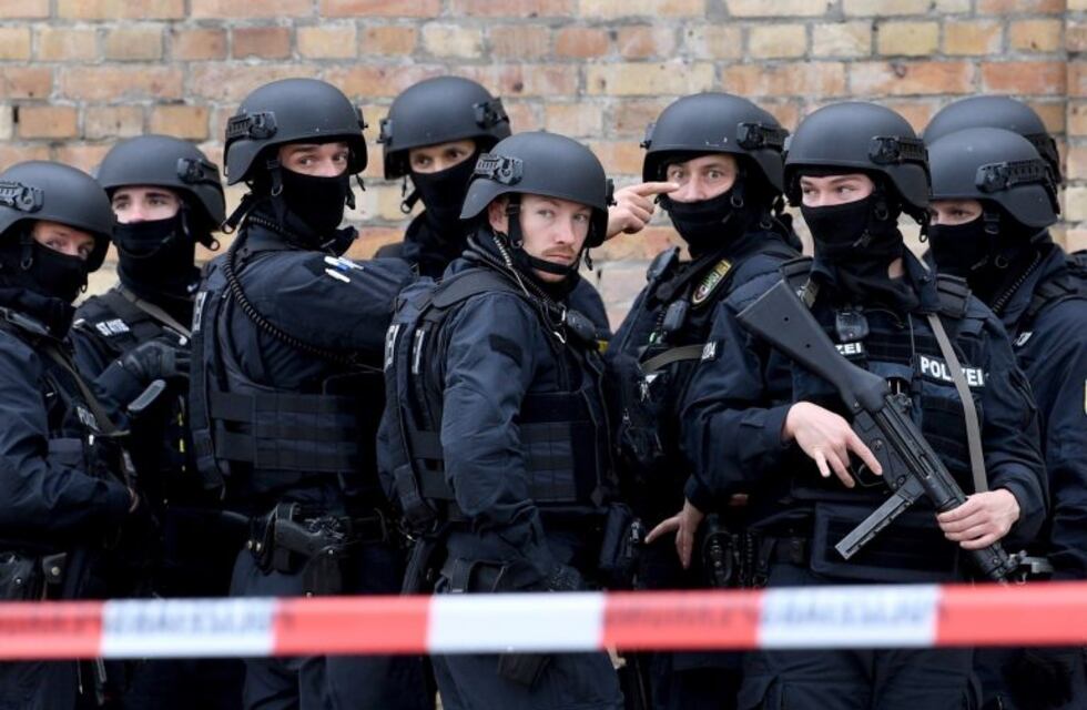 Así fue el momento en el que hombre mató a dos personas en una sinagoga de Alemania