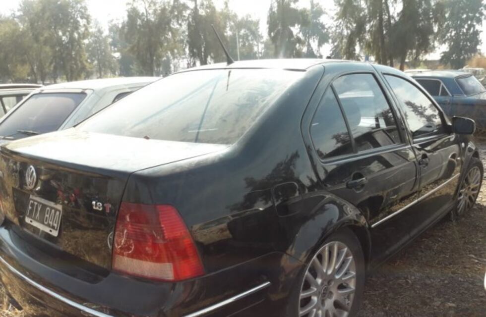 Evadieron un control y tras una larga persecución terminaron detenidos