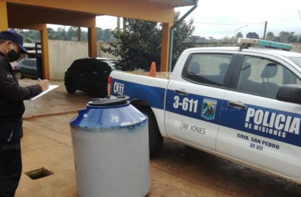 Recuperan un tanque de agua robado a la Escuela 904 de San Pedro